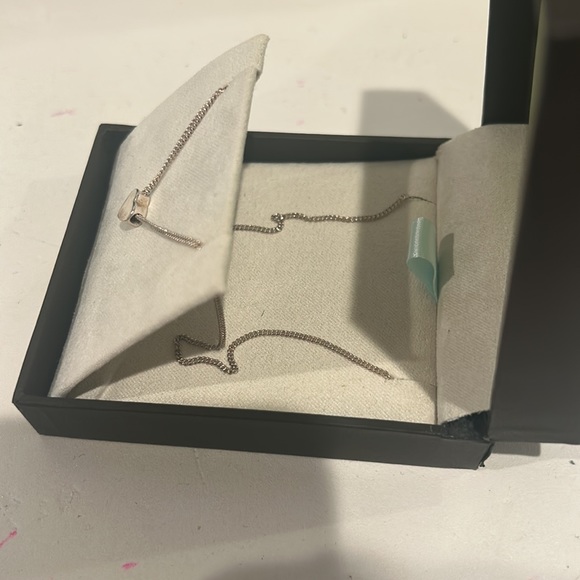 Zena sterling silver contemporary mini heart necklace 16.5” - Picture 5 of 7